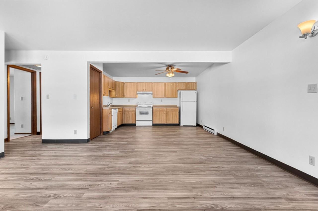 Woodfield Circle - Photo 6 of 50