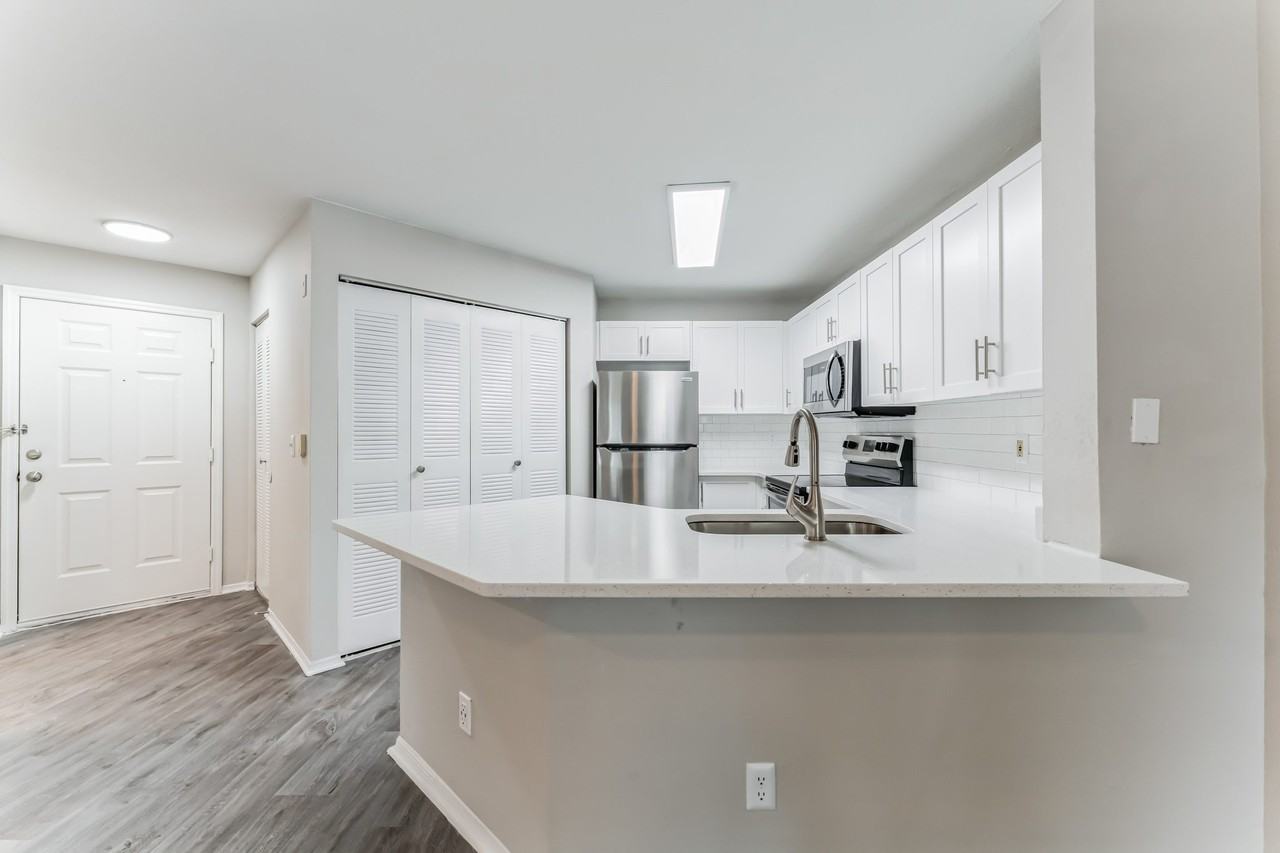 Marina Landing - Photo 2 of 16