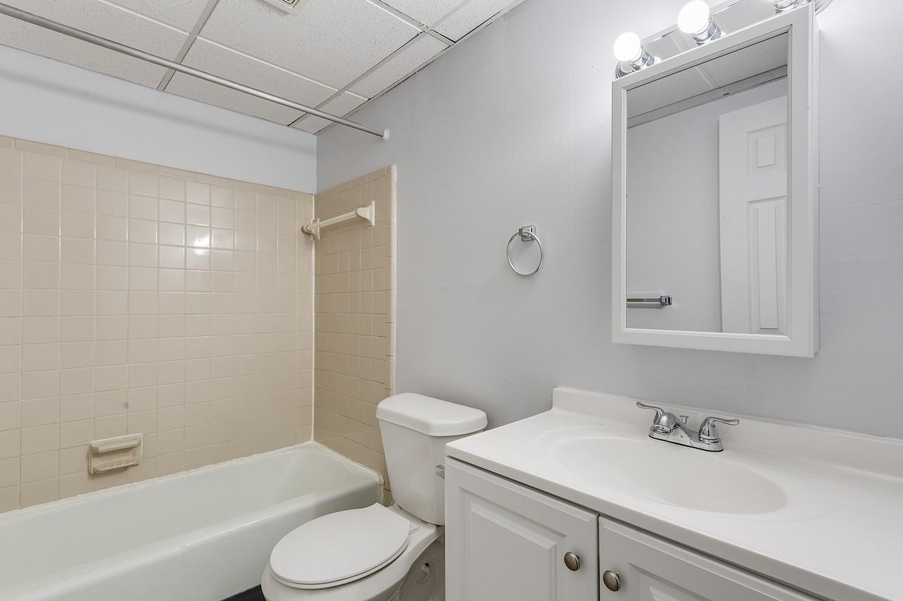 Fred & Louisa Flatz - Photo 5 of 17