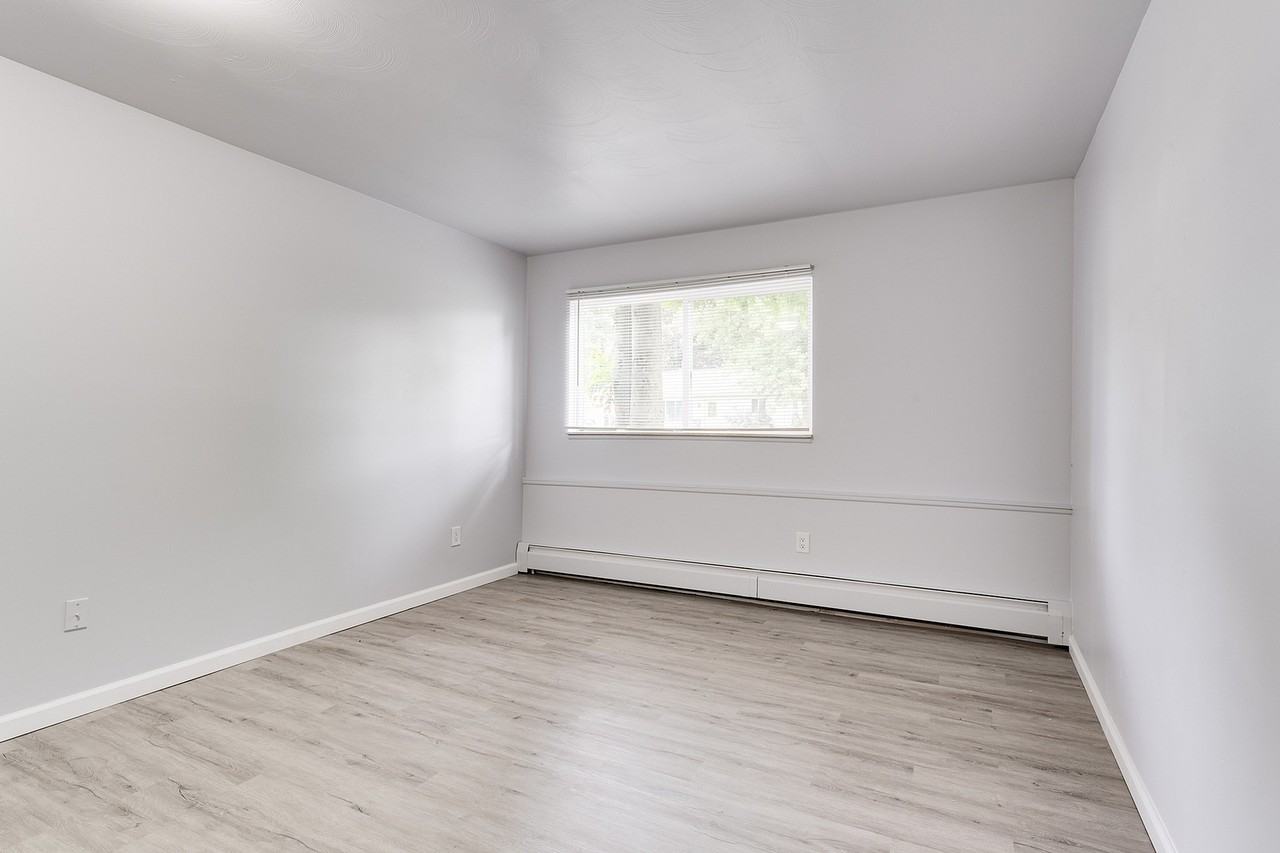 Fred & Louisa Flatz - Photo 7 of 17