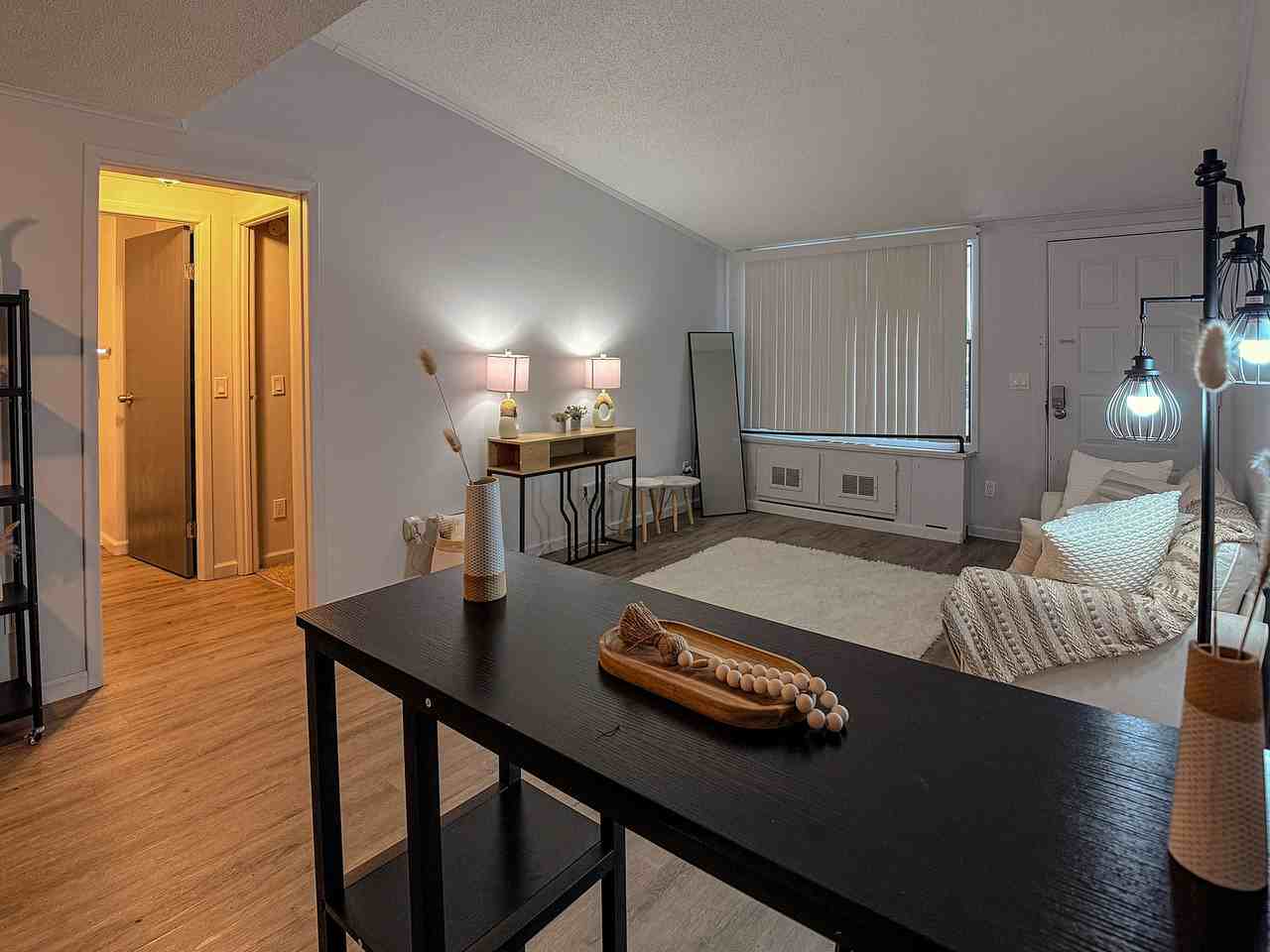 Clayborne Flatz - Photo 2 of 38