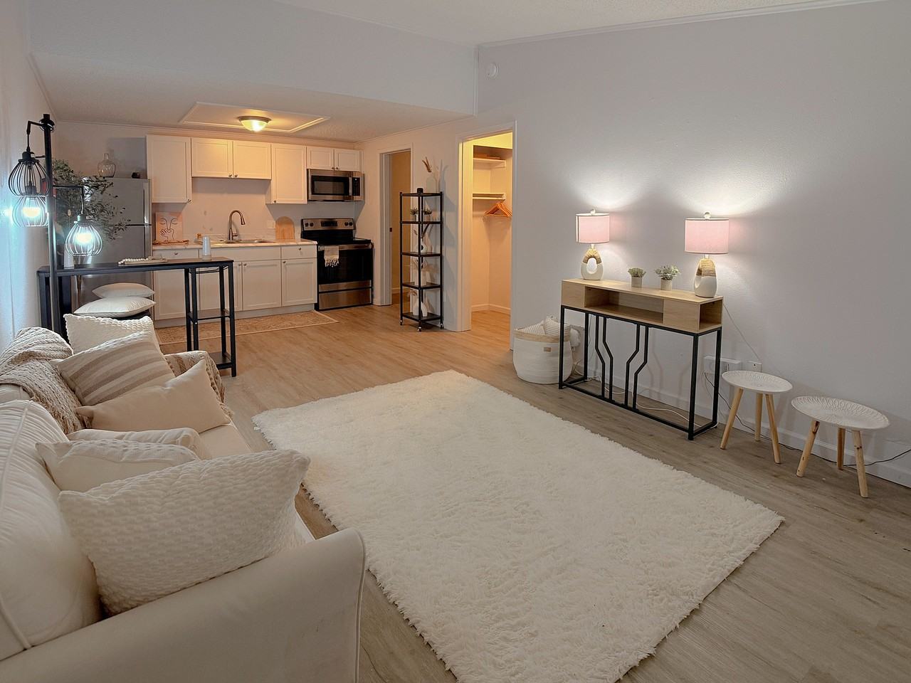 Clayborne Flatz - Photo 4 of 37