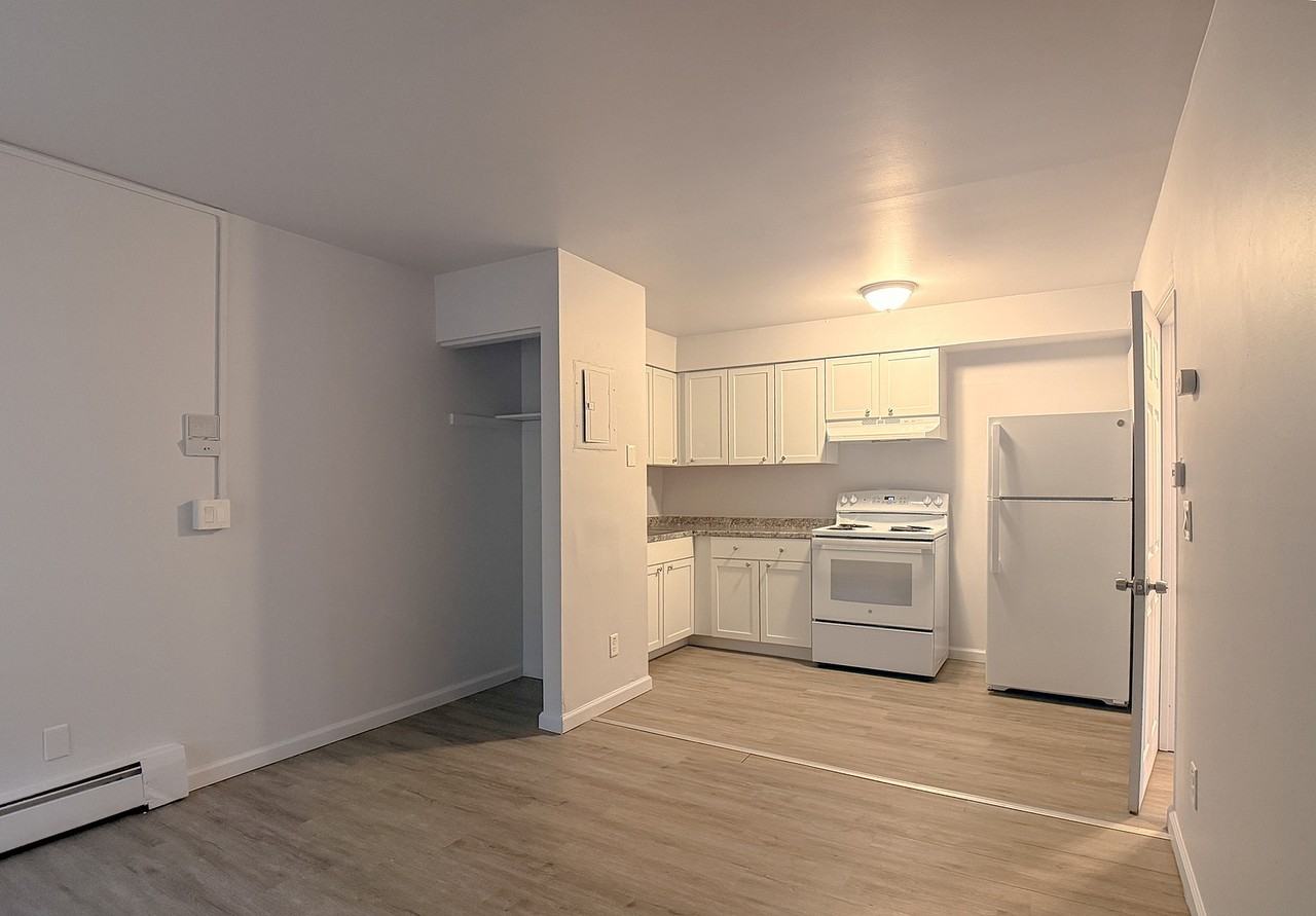 Cavanaugh Flatz - Photo 4 of 15