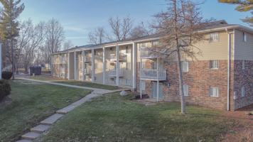 featured image of 1001 W Cavanaugh Rd