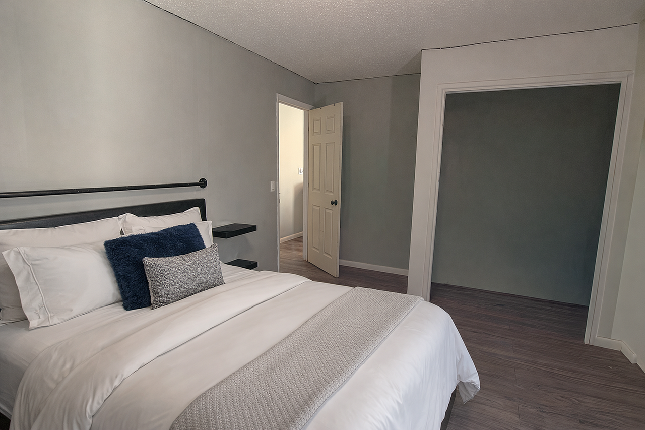 Pacific Flatz - Photo 5 of 32