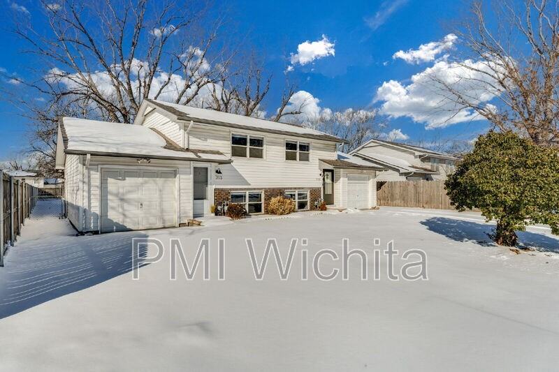 713 N Dougherty Ave - Photo 2 of 12