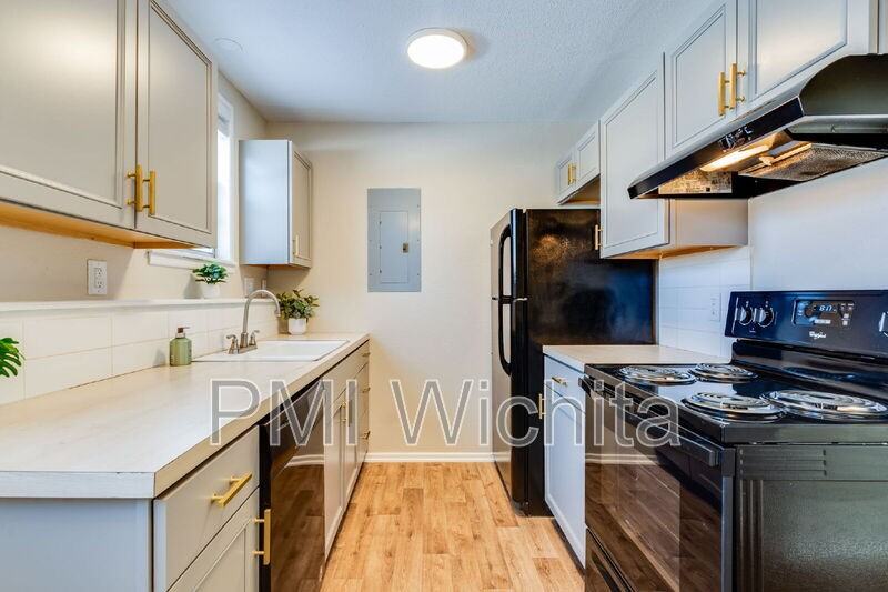 713 N Dougherty Ave - Photo 7 of 12