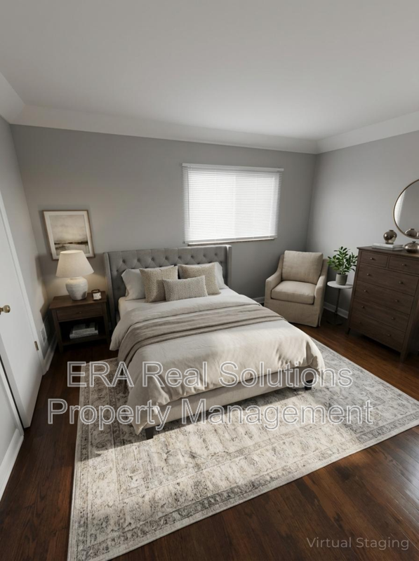 979 Racine Ave - Photo 3 of 19