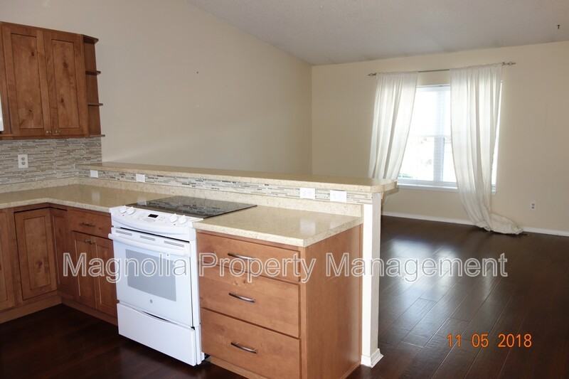 5910 Bourke Dr - Photo 5 of 15