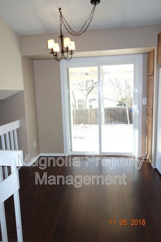 5910 Bourke Dr - Photo 6 of 15