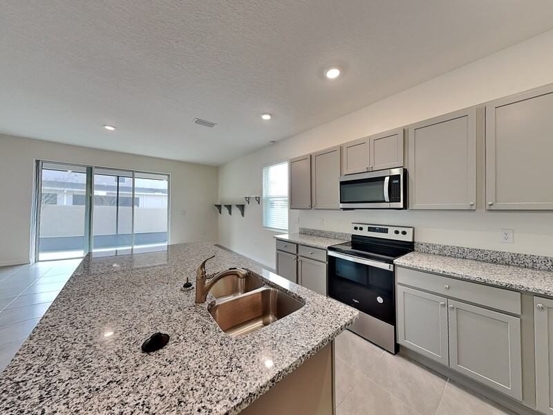 1246 Lido Dr - Photo 3 of 28