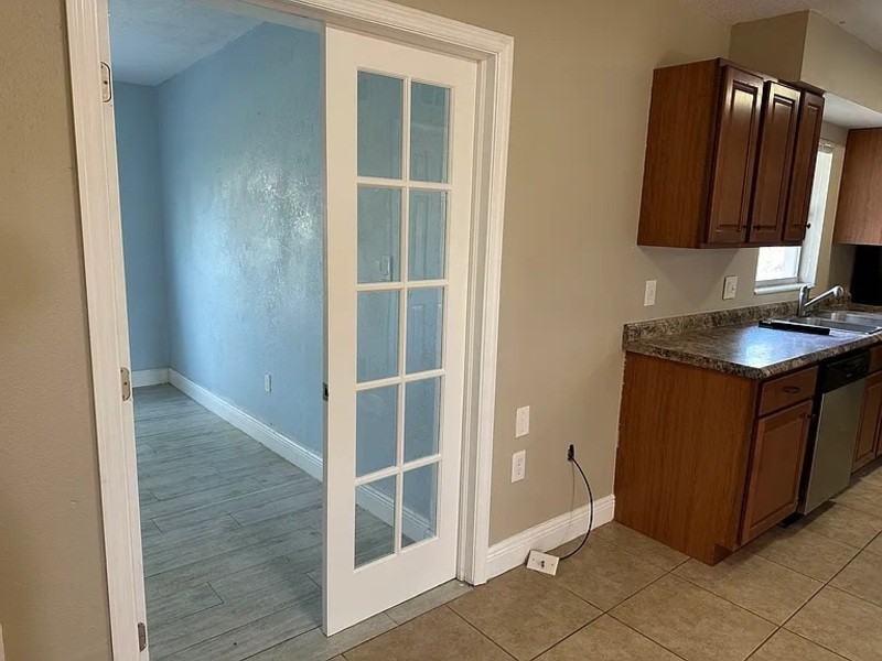 1117 Princewood Dr - Photo 3 of 23