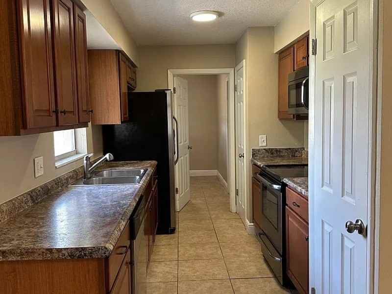 1117 Princewood Dr - Photo 5 of 23