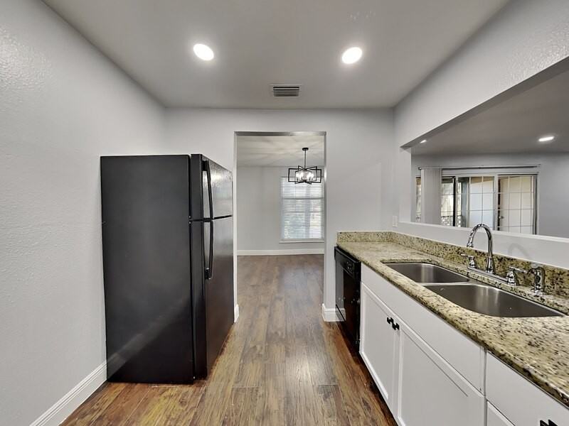 3979 Versailles Dr - Photo 2 of 25