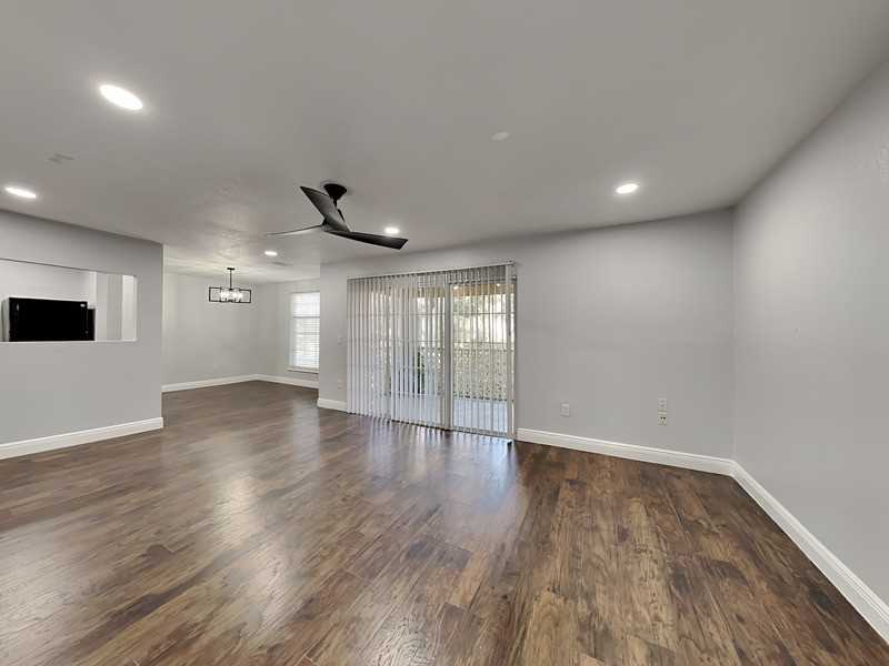 3979 Versailles Dr - Photo 4 of 25