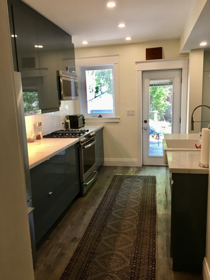 104 Queensdale Avenue - Photo 5 of 33