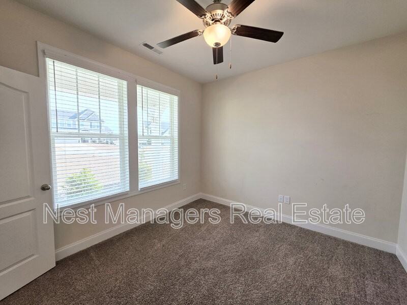 2418 Cedar Ridge Ct - Photo 3 of 36