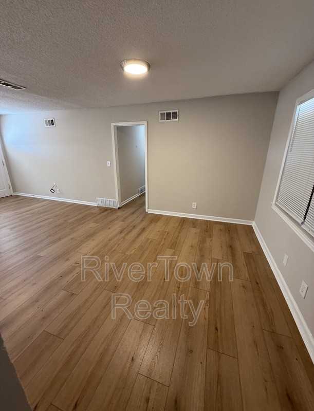 2964 Danville Rd - Photo 4 of 9