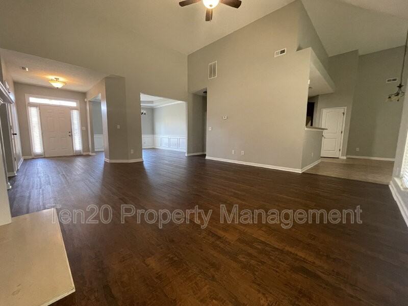 28 White Pine Way - Photo 6 of 12