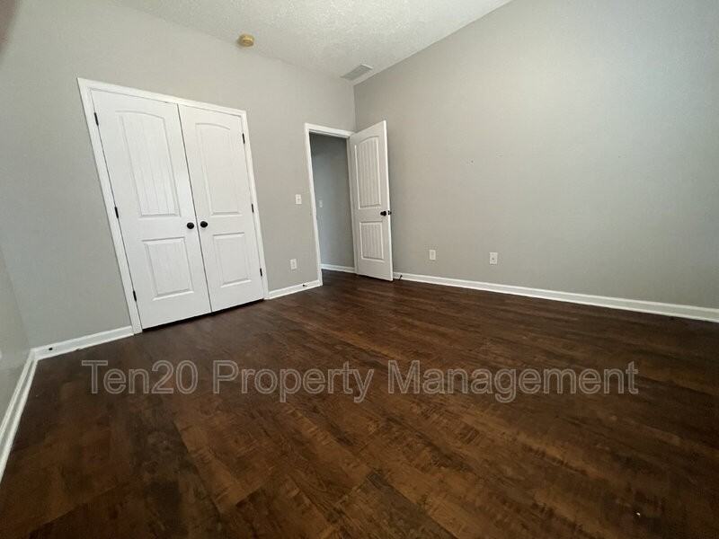 28 White Pine Way - Photo 7 of 12