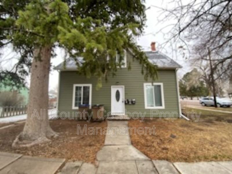 719 S 6th St #3 - Photo 3 of 8