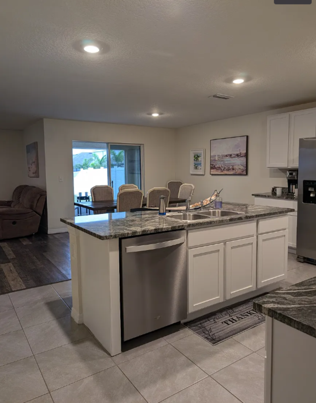 822 18th Ave Se - Photo 4 of 30