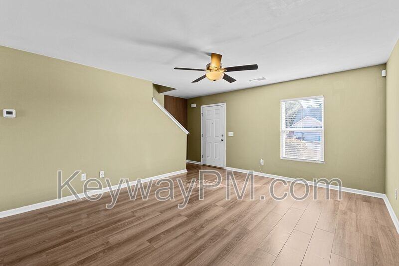 3407 Wisteria Ln - Photo 6 of 31