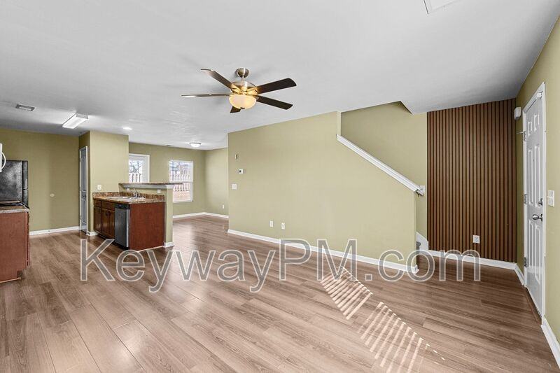 3407 Wisteria Ln - Photo 7 of 31