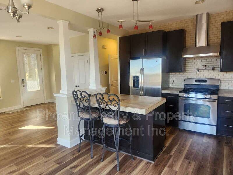 454 N Finch Ave #B - Photo 7 of 35