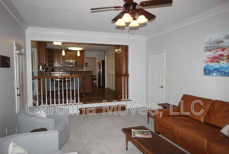 6 Briton Ct - Photo 5 of 24