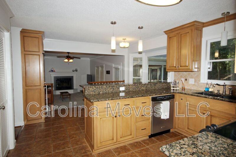 6 Briton Ct - Photo 7 of 24