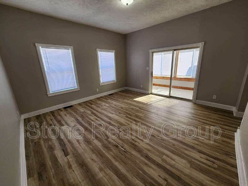 1217 S 17th St - Photo 3 of 13