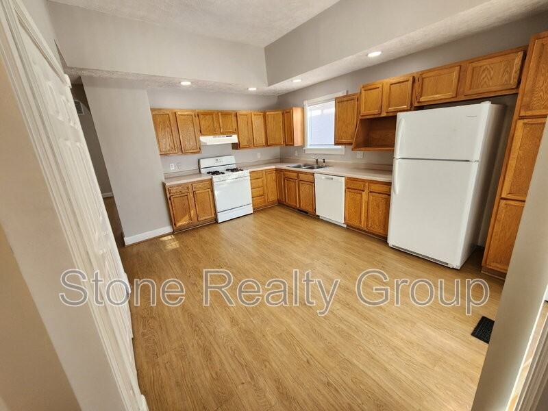 1217 S 17th St - Photo 6 of 13