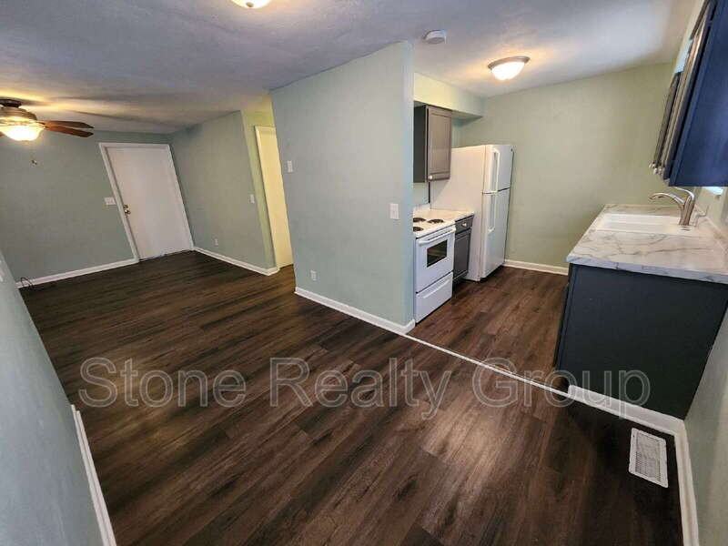 3877 E Beulah Ave - Photo 3 of 10