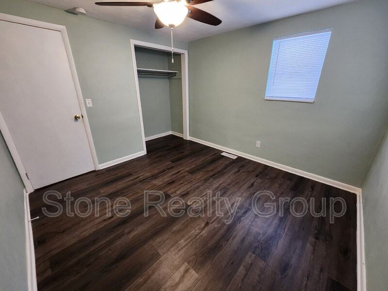 3877 E Beulah Ave - Photo 6 of 10