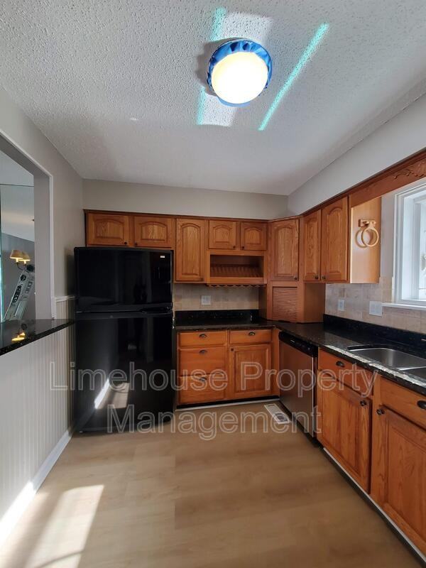 1944 E Ocean View Ave #B - Photo 6 of 13