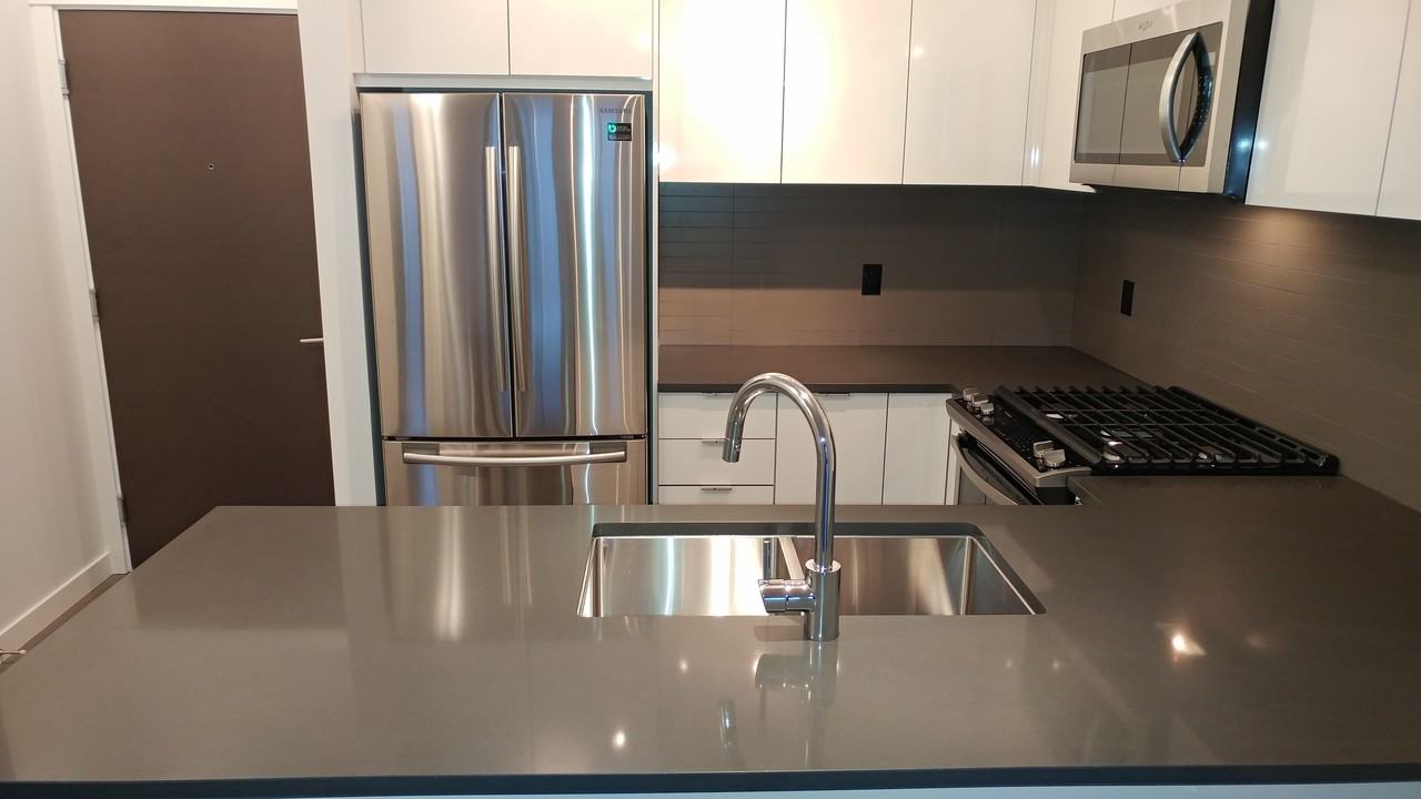 15138 34 Ave - Photo 2 of 46