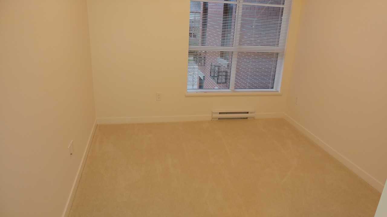 15138 34 Ave - Photo 5 of 46