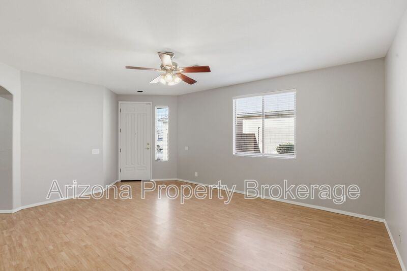 8717 N 58th Ln - Photo 5 of 28