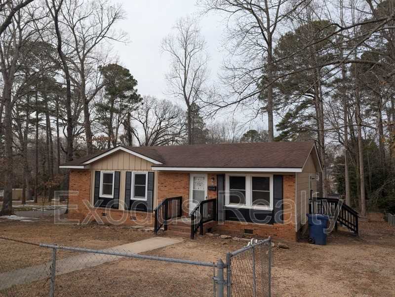 401 Hickory Ave - Photo 4 of 19