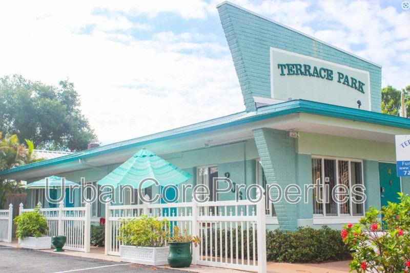 206 9th Ave N #9 - Photo 2 of 8