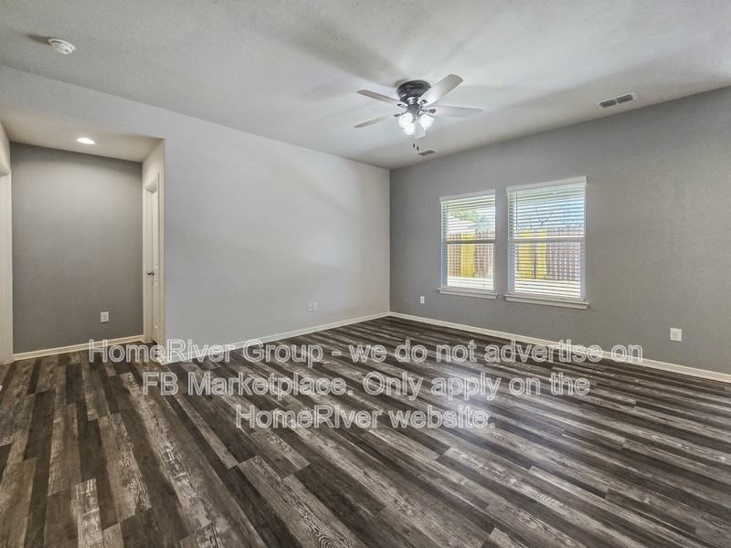 714 Christopher Dr - Photo 3 of 25