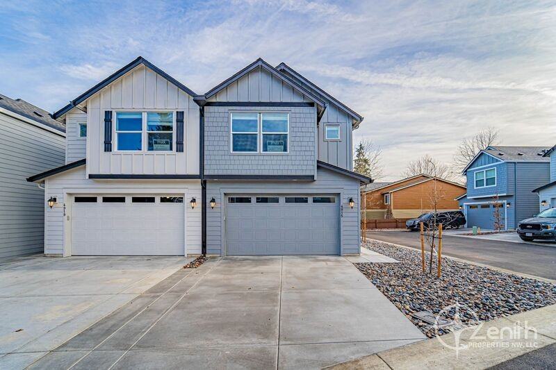 4915 Ne 2nd Ct - Photo 2 of 33