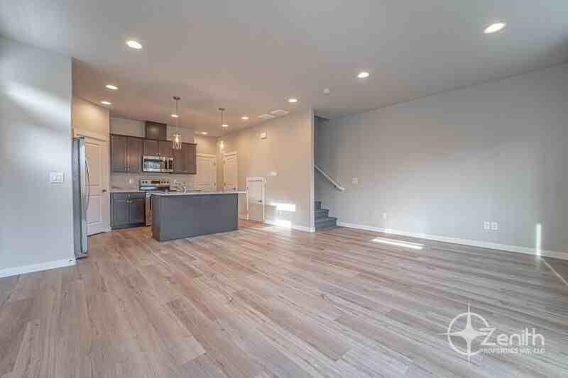 4915 Ne 2nd Ct - Photo 7 of 33