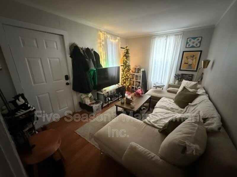 28 Conger Ave - Photo 4 of 13