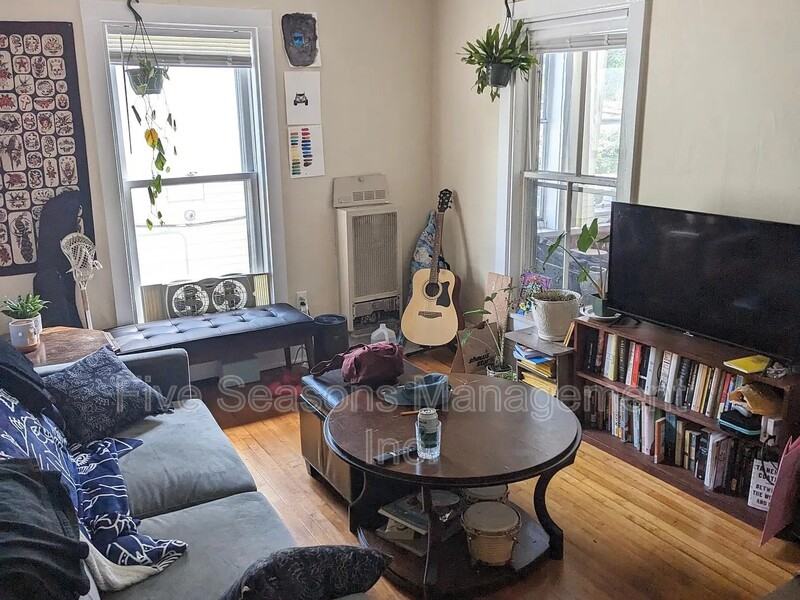 28 Conger Ave - Photo 5 of 13