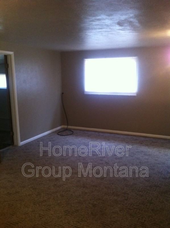 705 Minnesota Ave #C - Photo 6 of 10