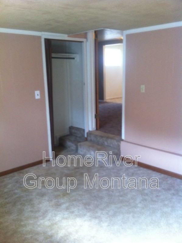 705 Minnesota Ave #C - Photo 7 of 10