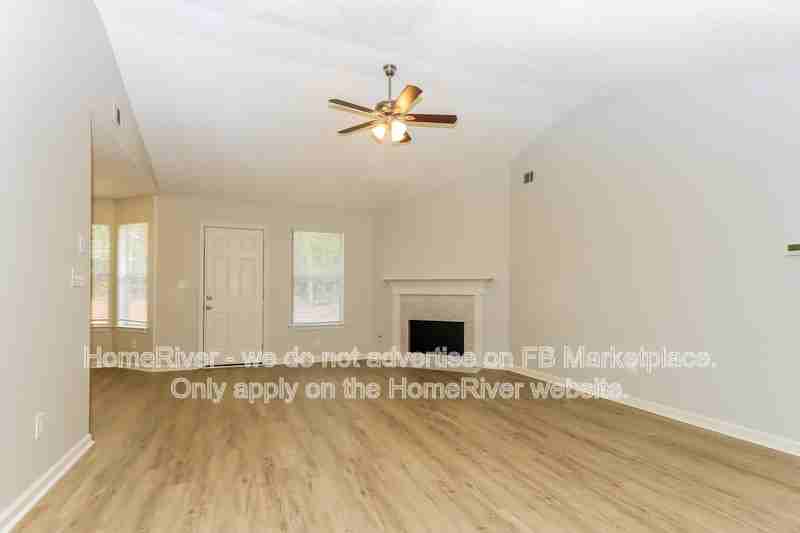 615 Fieldcrest Dr - Photo 3 of 19