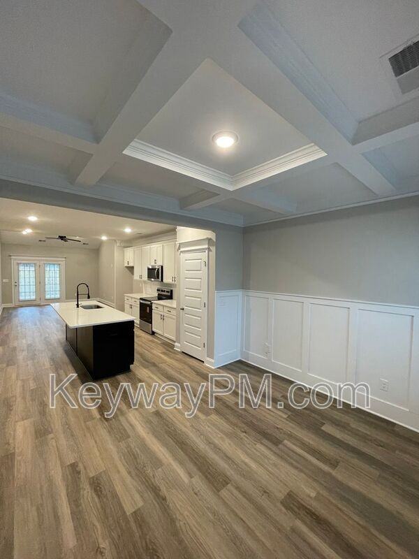 2051 Denmark Ave Se - Photo 4 of 18